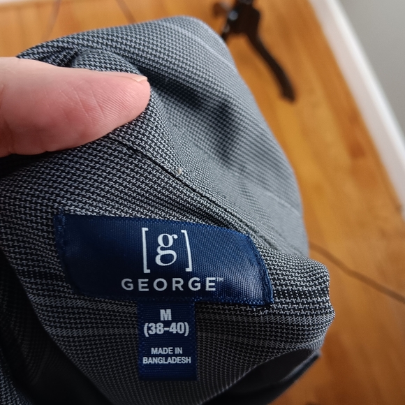 Button down, short sleeve shirt - Picture 4 of 4